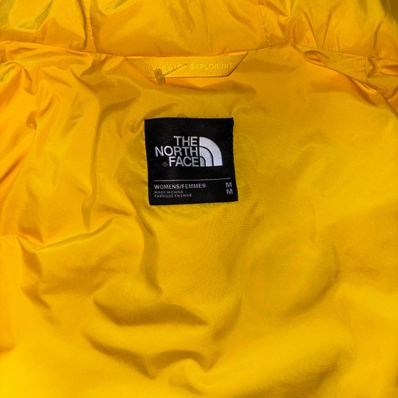 ☀️ The North Face Canary Yellow Rain Jacket | Women’s M | Adventure-Core Chic - Picture 3 of 4